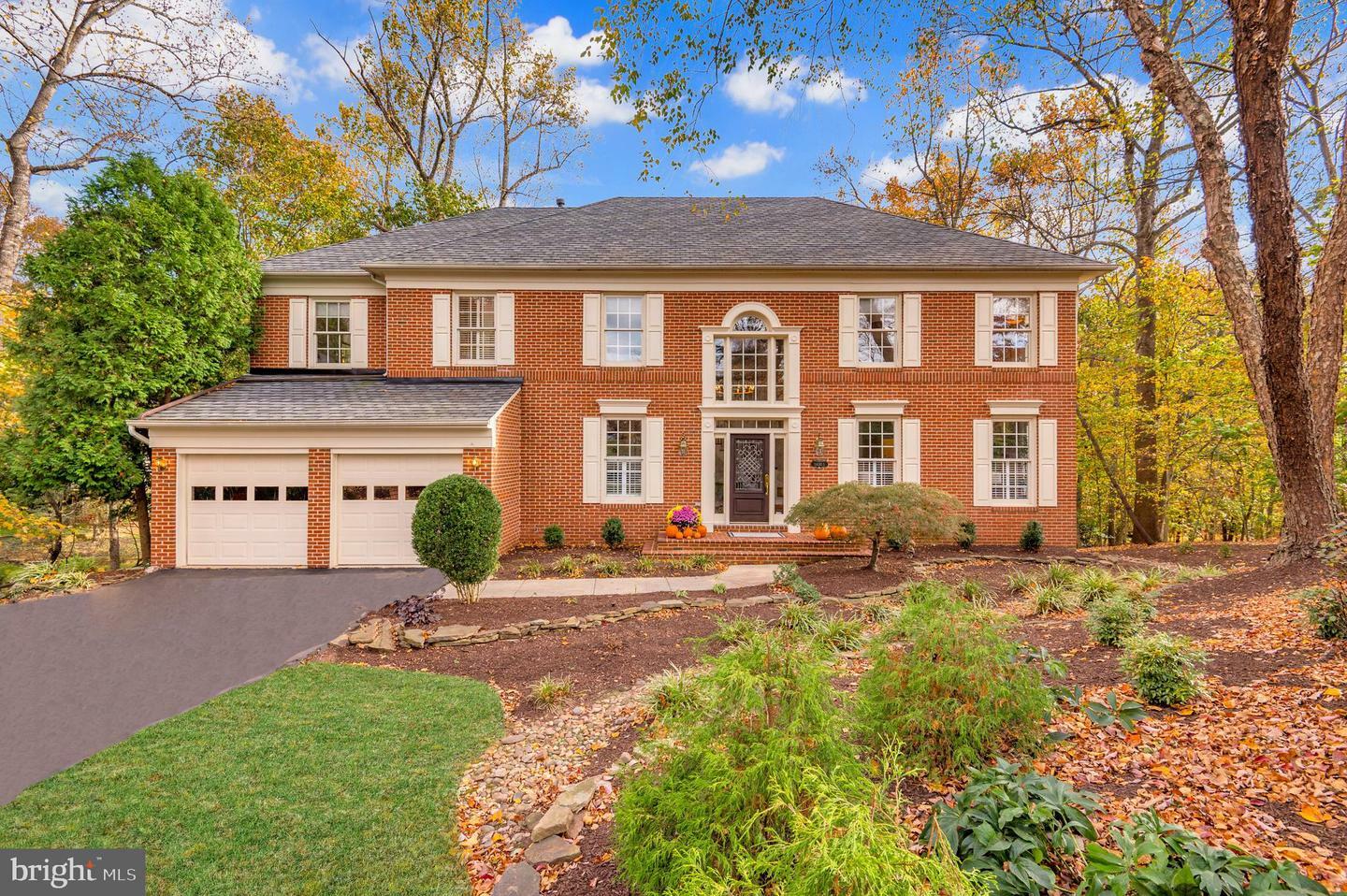 Property Photo:  14003 Tarn Hill Drive  VA 20124 