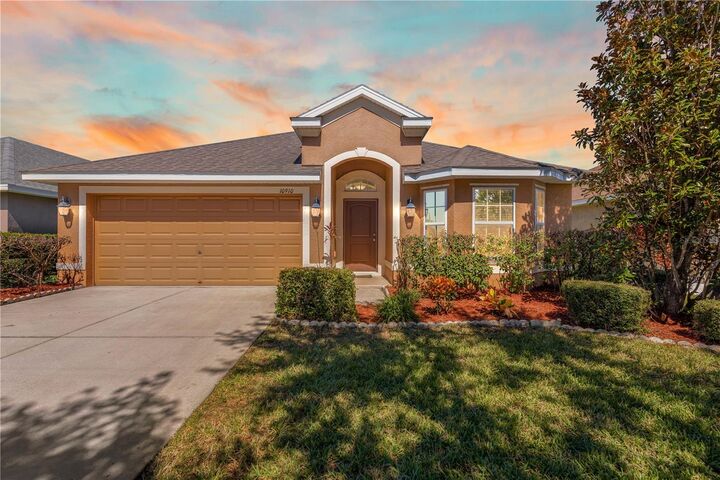 Property Photo:  10910 Standing Stone Drive  FL 33598 