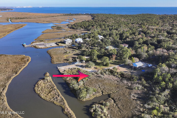 1159-1161 W Loraine Street  Ocean Springs MS 39564 photo
