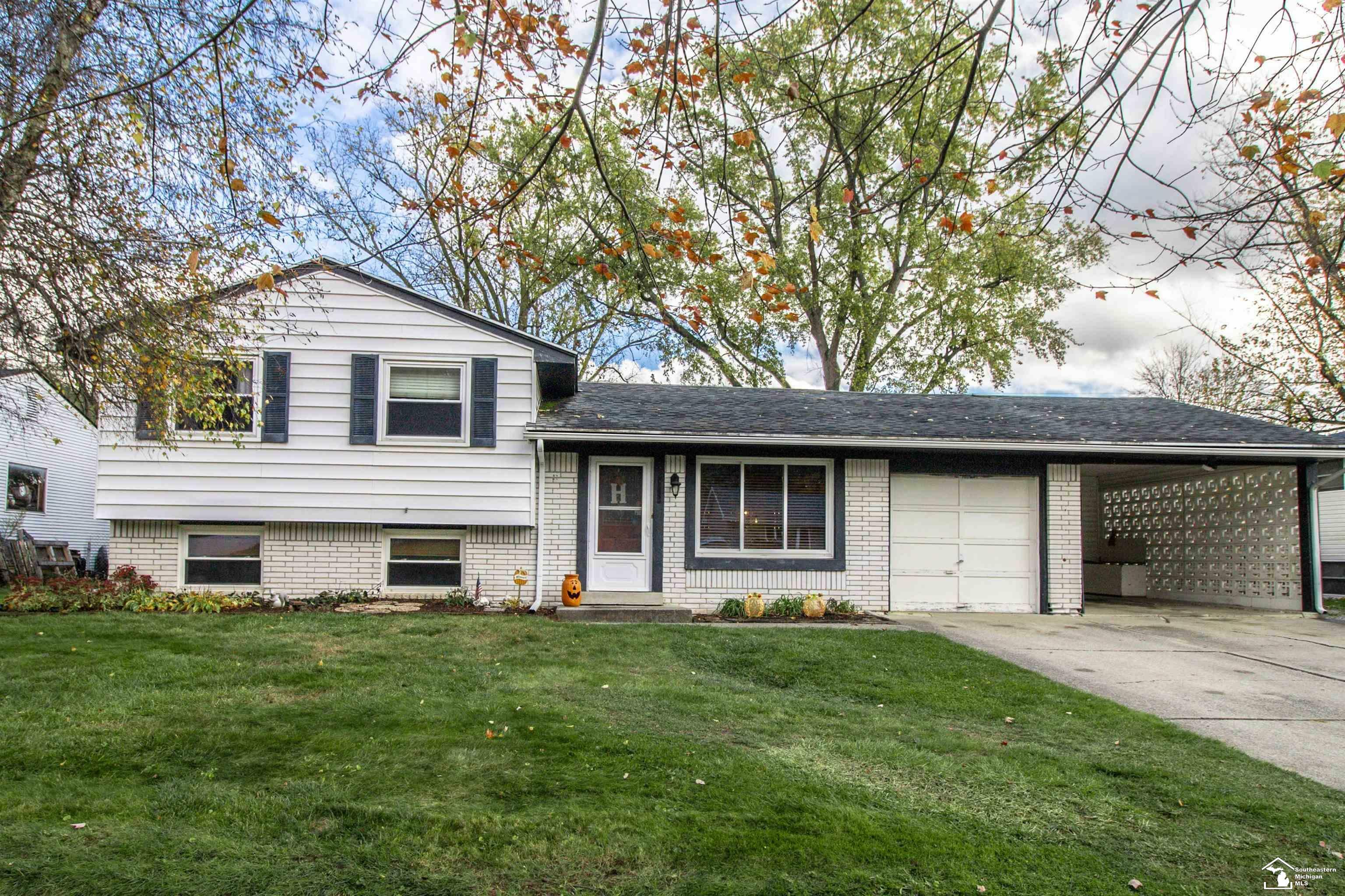 Property Photo:  7254 Cranbrook  MI 48144 