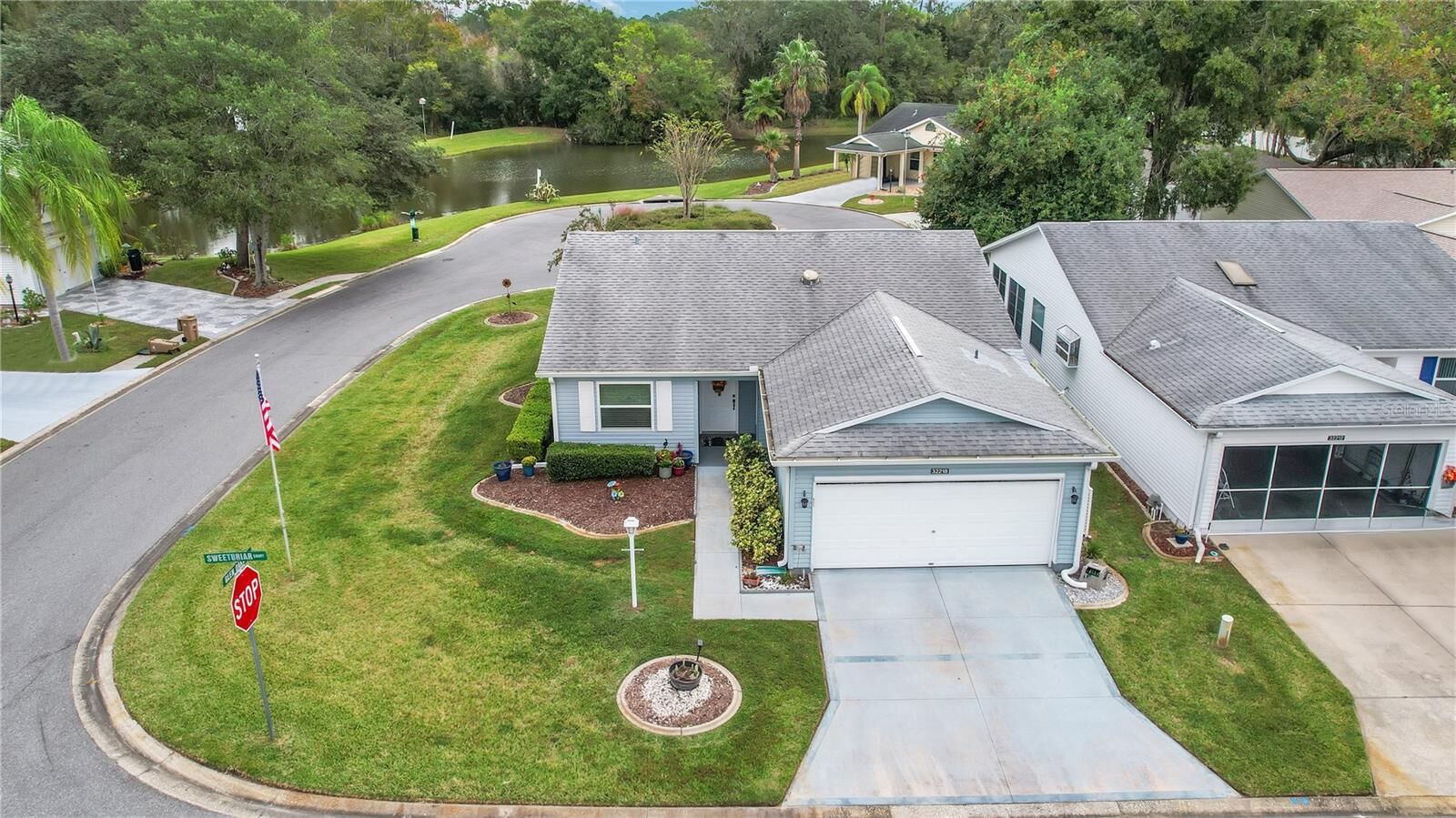 Property Photo: 32218 Sweet Briar Court FL 34748