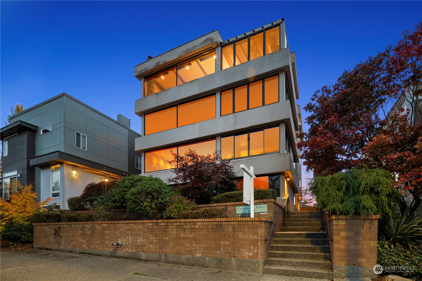 Property Photo: 1627 California Avenue SW 4 WA 98116