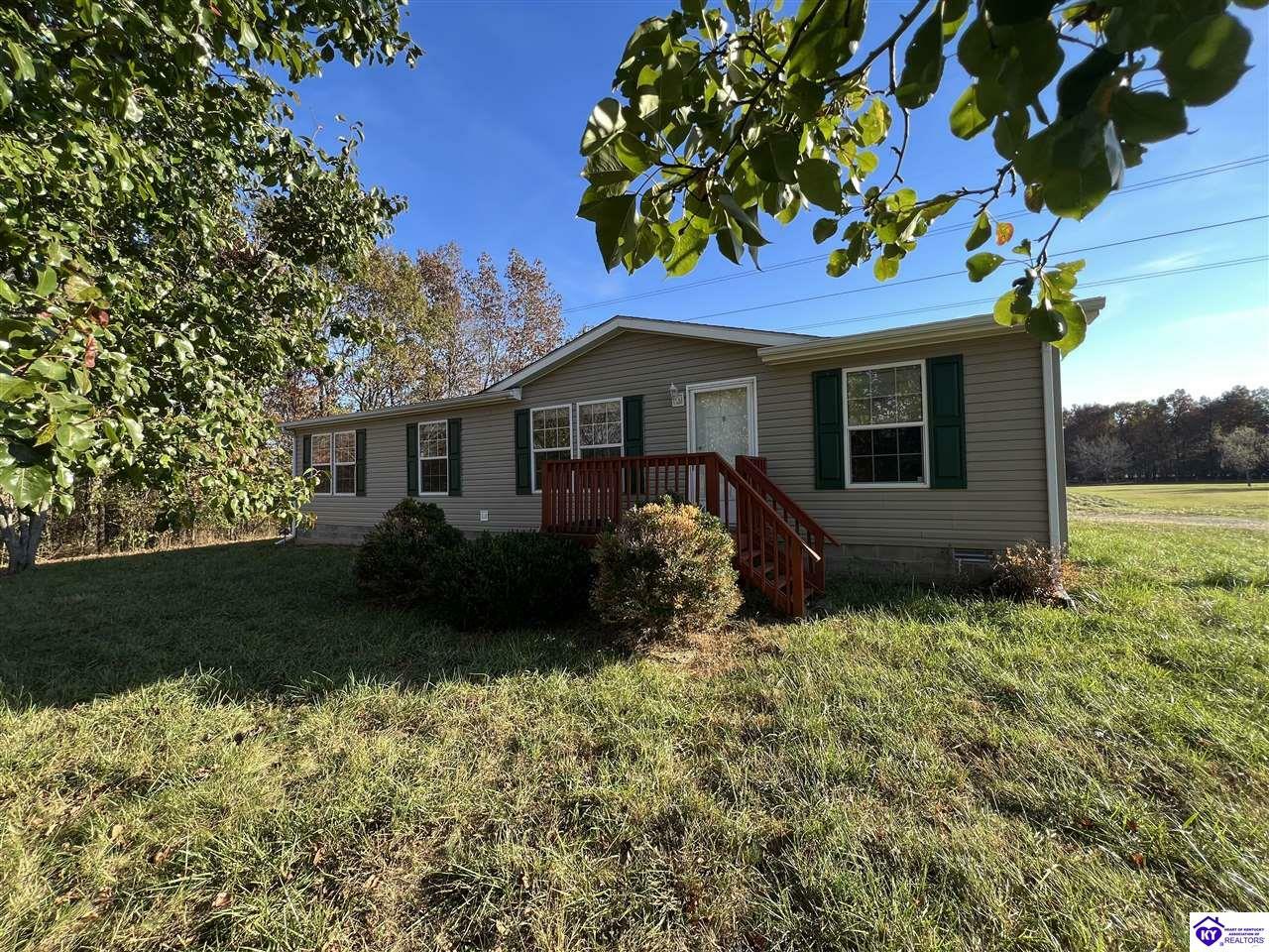 Property Photo:  305 Lucas Lane  KY 40062 