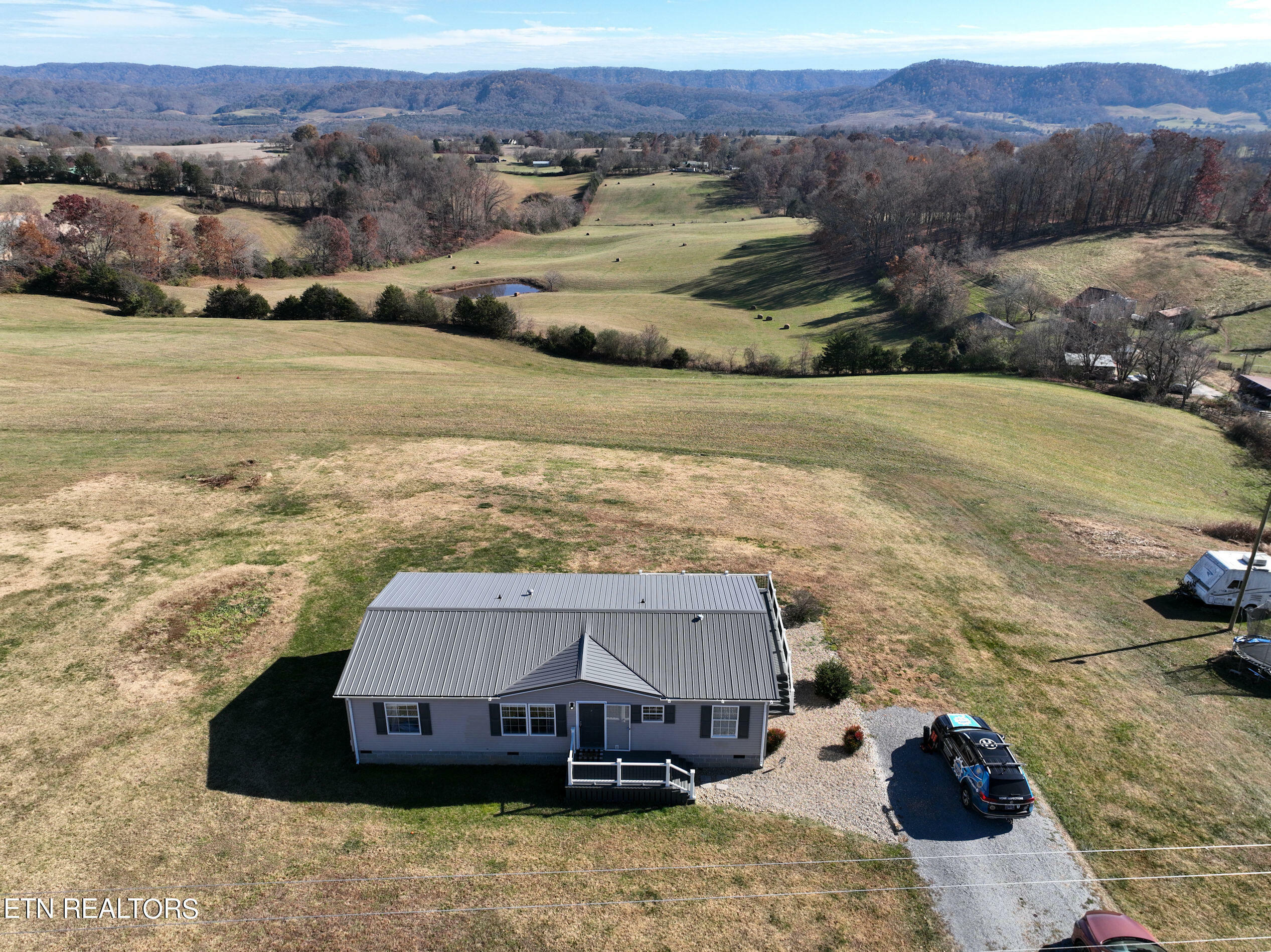 758 Grassy Hollow Rd  Tazewell TN 37879 photo