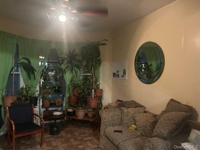 Property Photo: 110 E 198th Street NY 10468