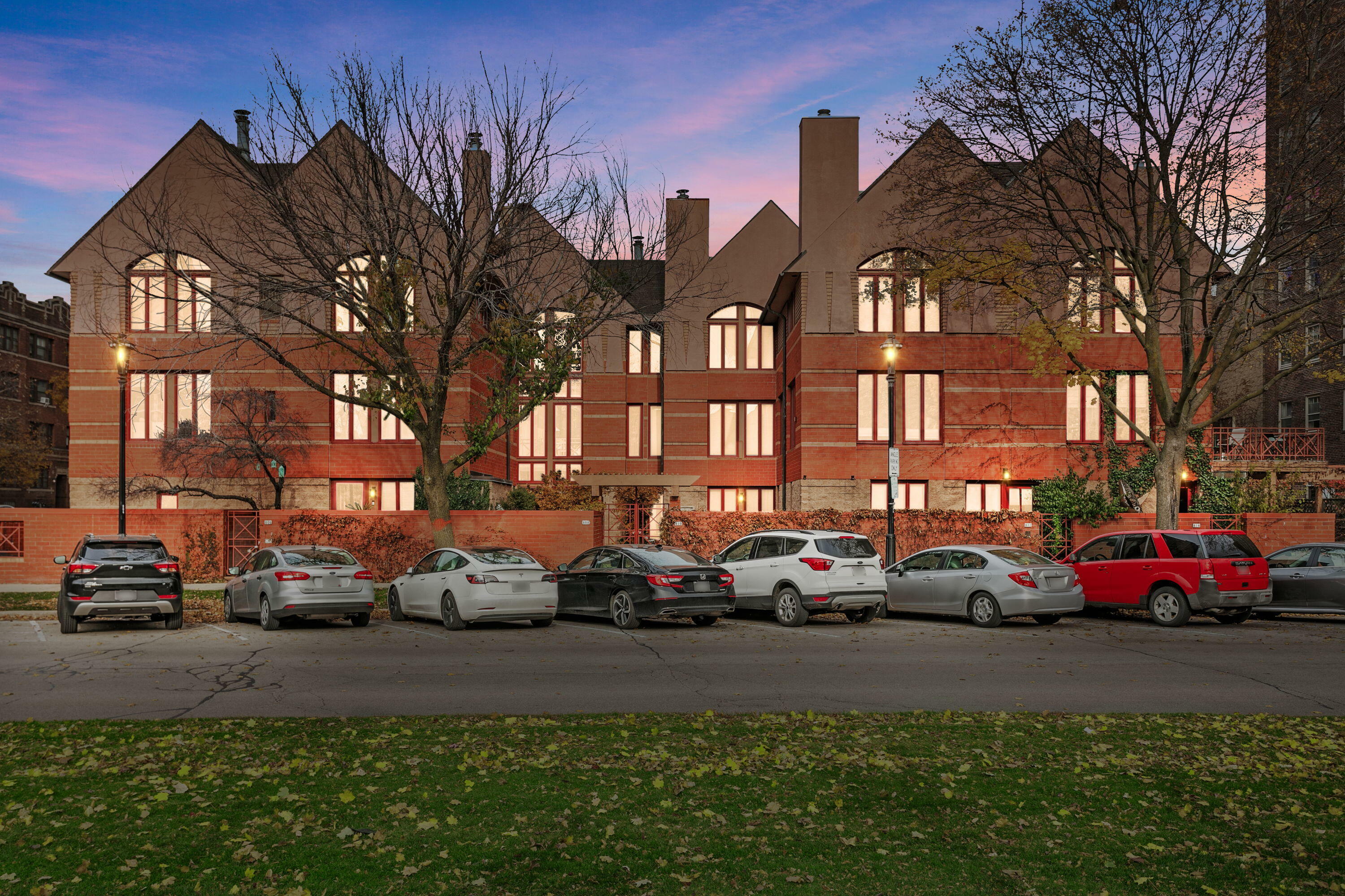 Property Photo: 812 E Kilbourn Ave 812 WI 53202
