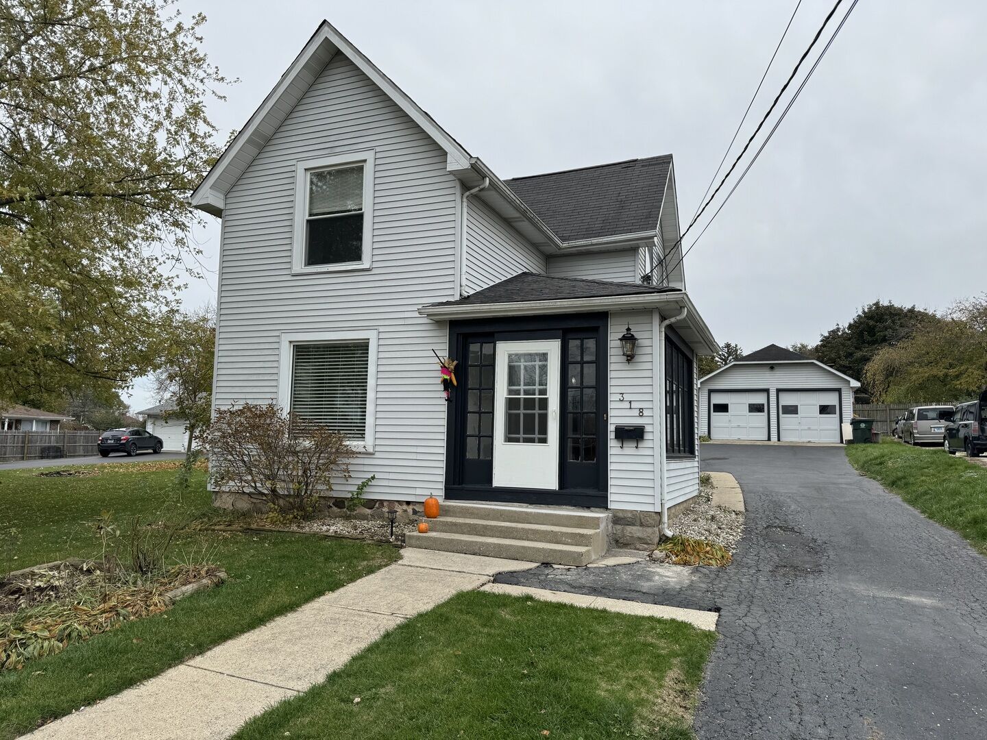 Property Photo:  318 Park Avenue  IL 60002 