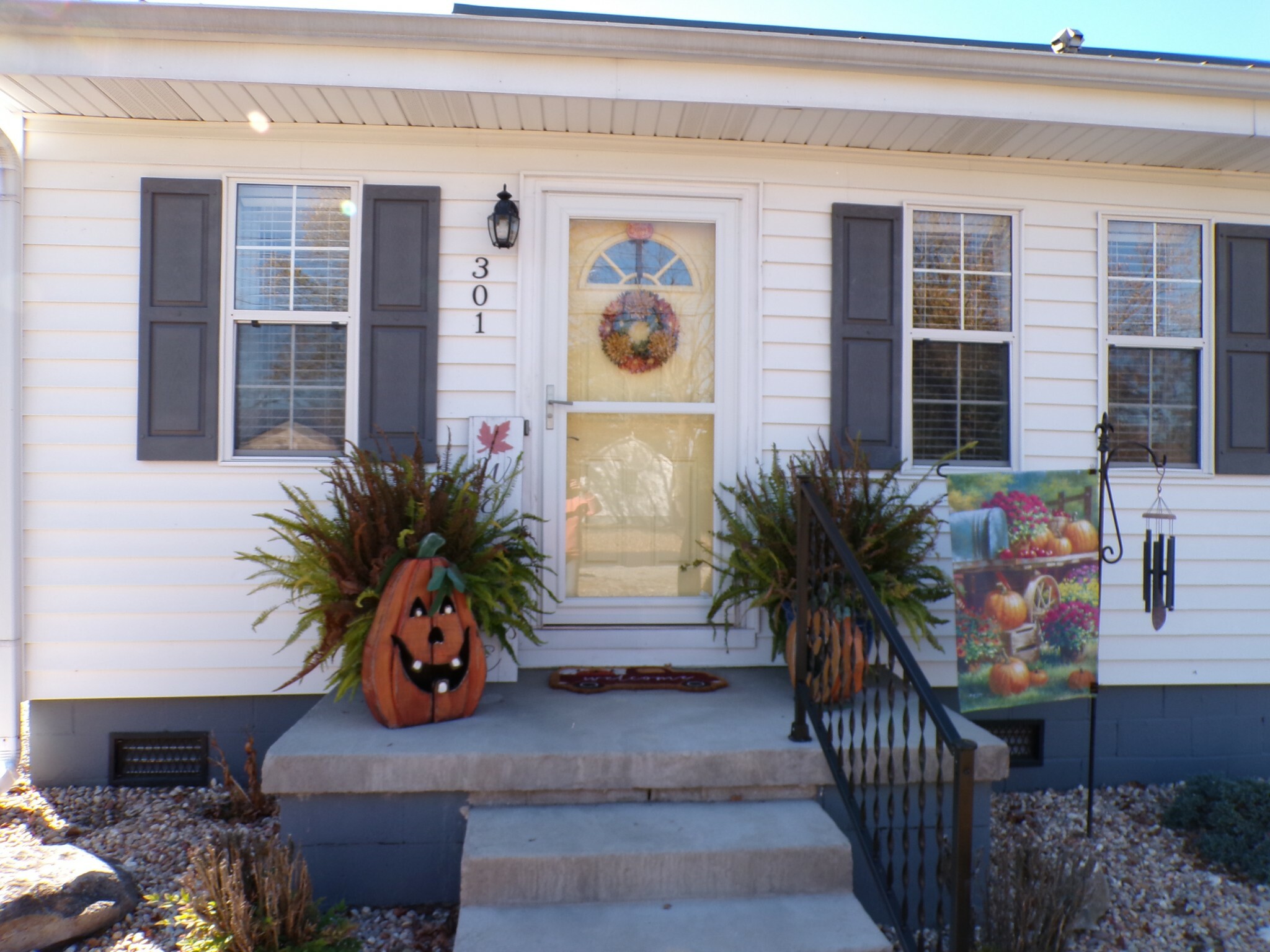 Property Photo:  301 White Oak St  TN 37388 