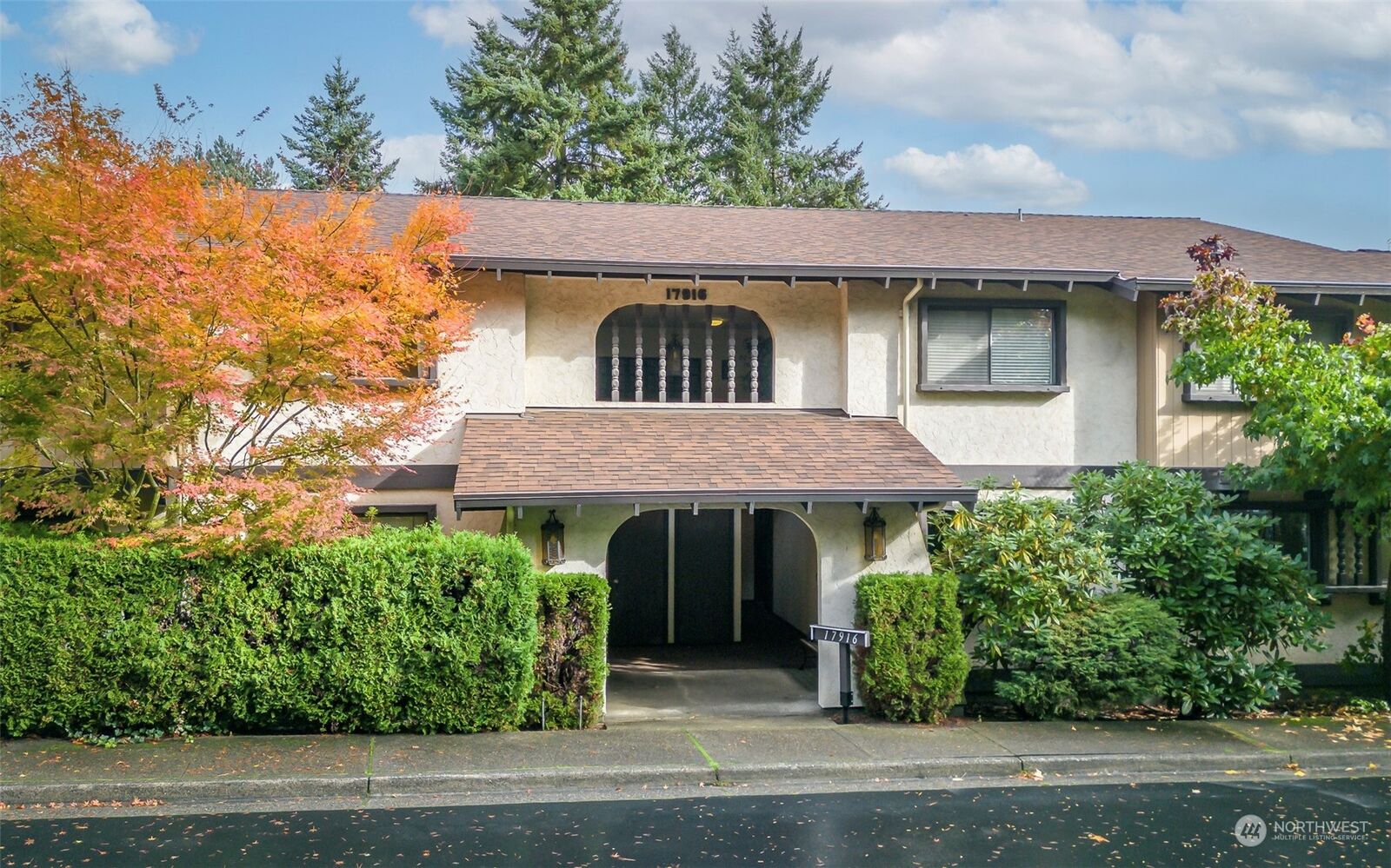 Home for sale in Shoreline 17916 23rd Court NE 203, Shoreline, WA 98155