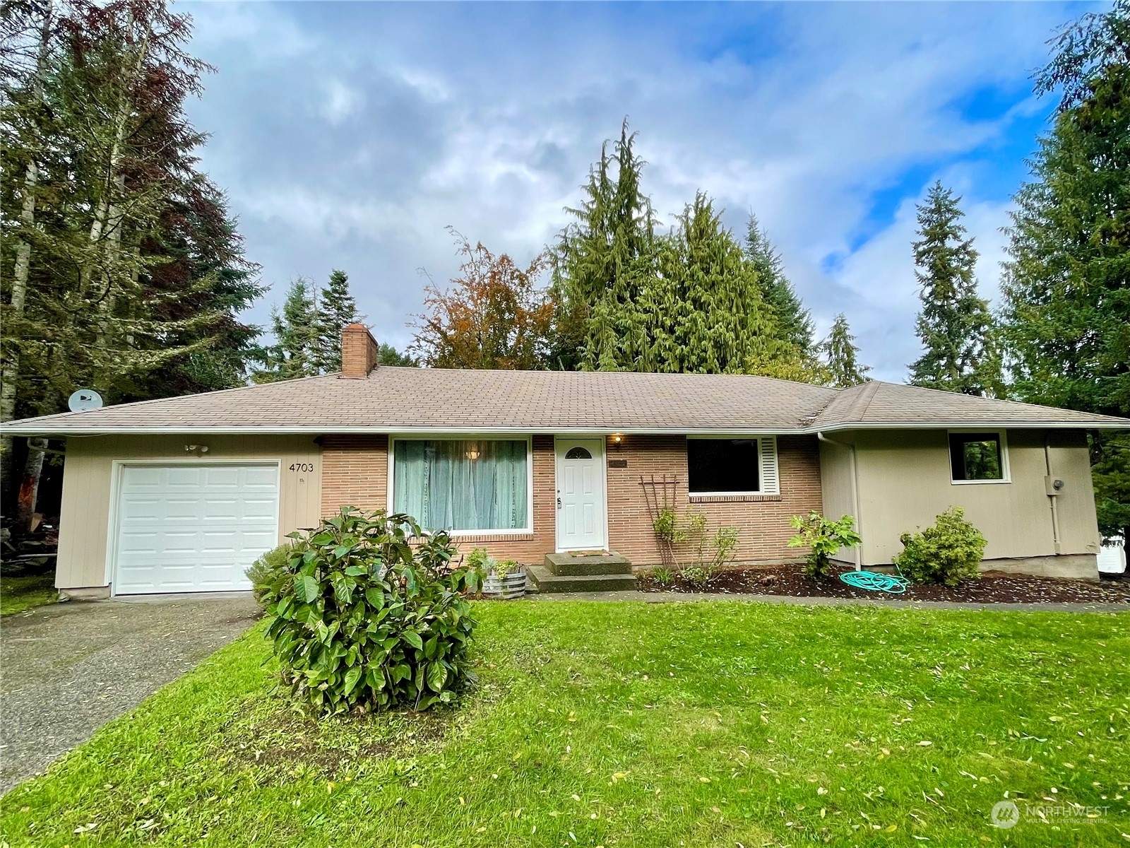 Property Photo:  4703 72nd Street E  WA 98443 