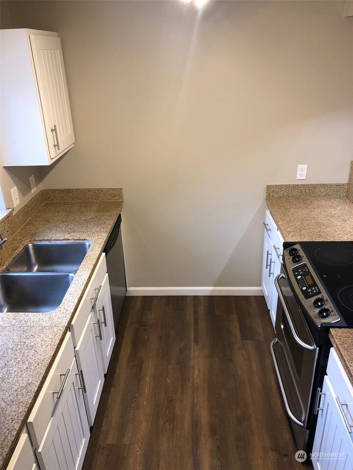 Property Photo:  580 Front Street S D312  WA 98027 