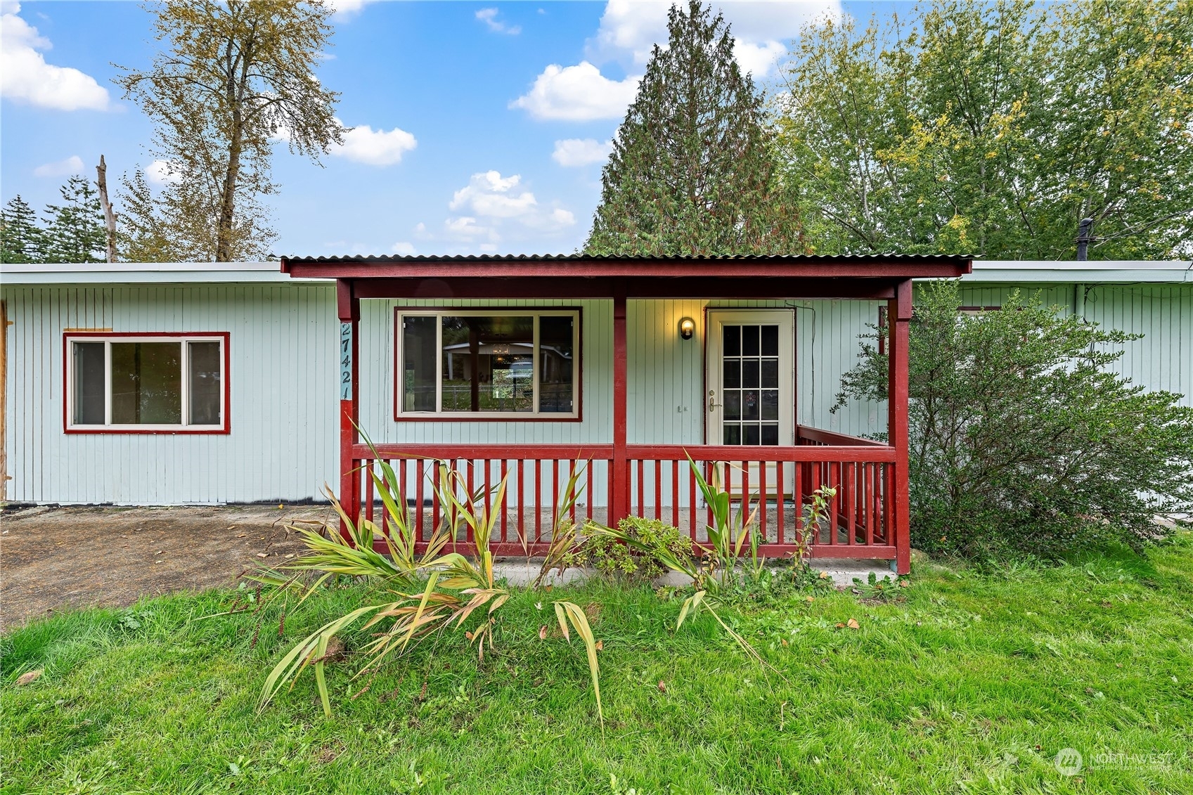 Property Photo: 27421 118th Avenue SE WA 98030