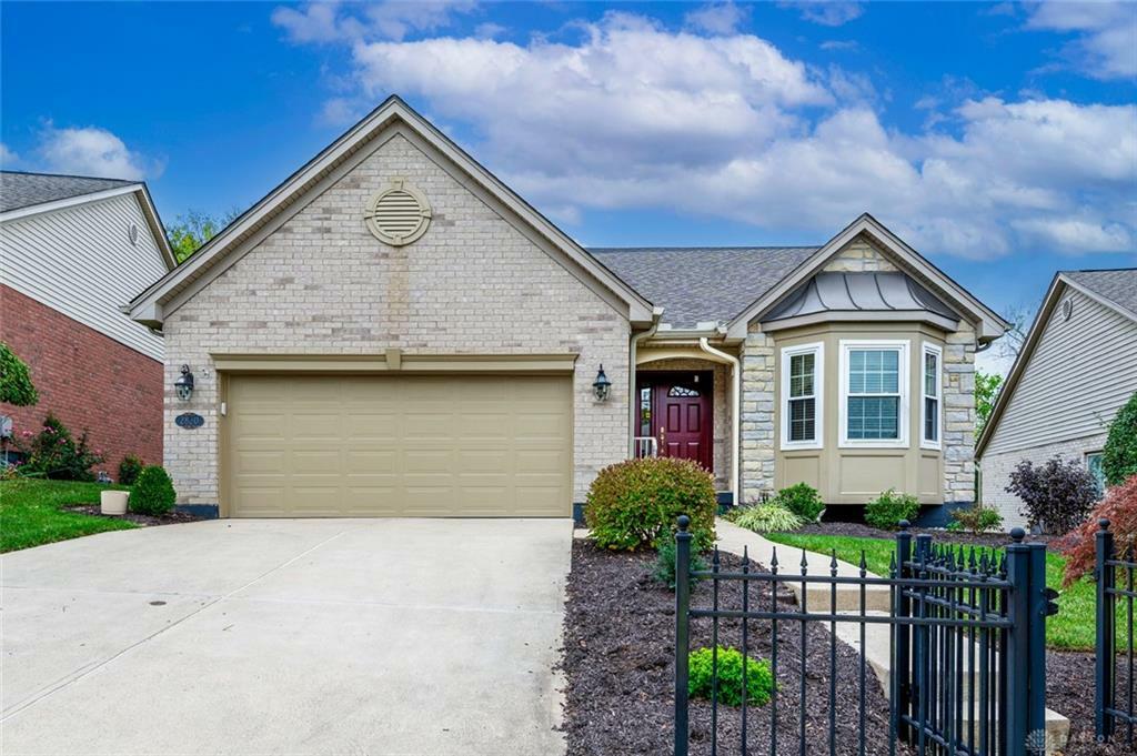 Property Photo: 2820 Parkwalk Drive OH 45239