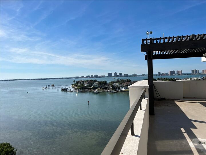 Property Photo: 8 Belleview Boulevard 805 FL 33756