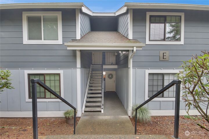 5822 N 35th Street E19  Tacoma WA 98407 photo
