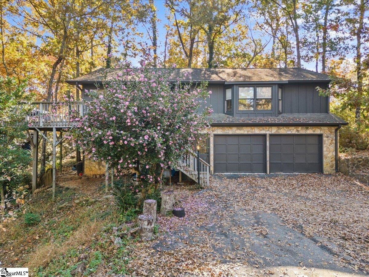 Property Photo: 6006 N Mt Vernon Drive SC 29672-0000