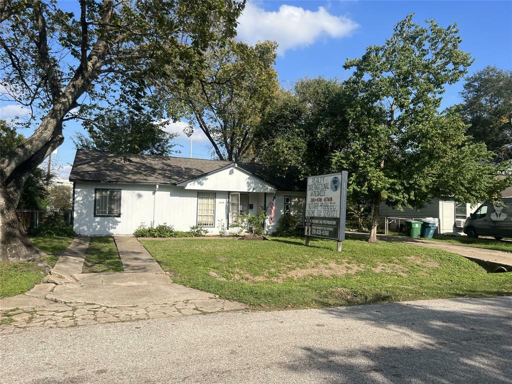 5418 Arthington Street  Houston TX 77053 photo