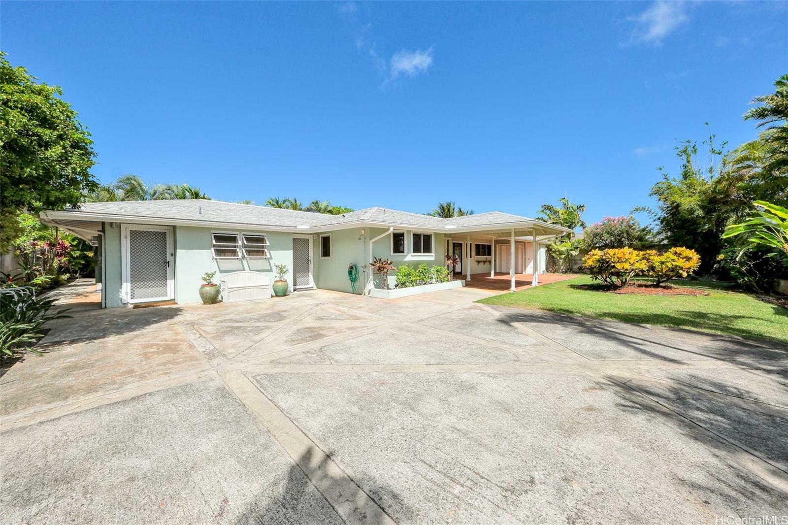 Property Photo:  522 N Kainalu Drive  HI 96734 