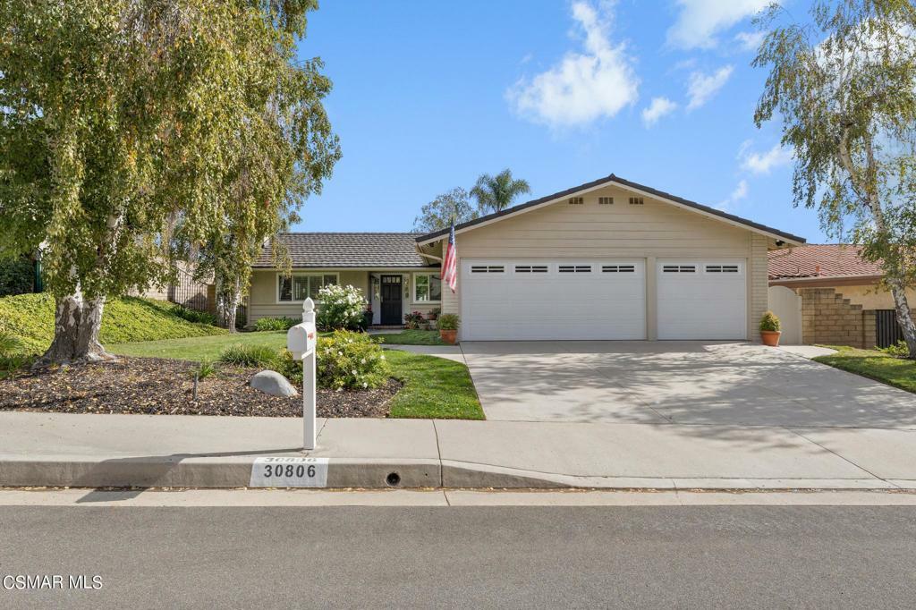 Property Photo:  30806 Catarina Drive  CA 91362 