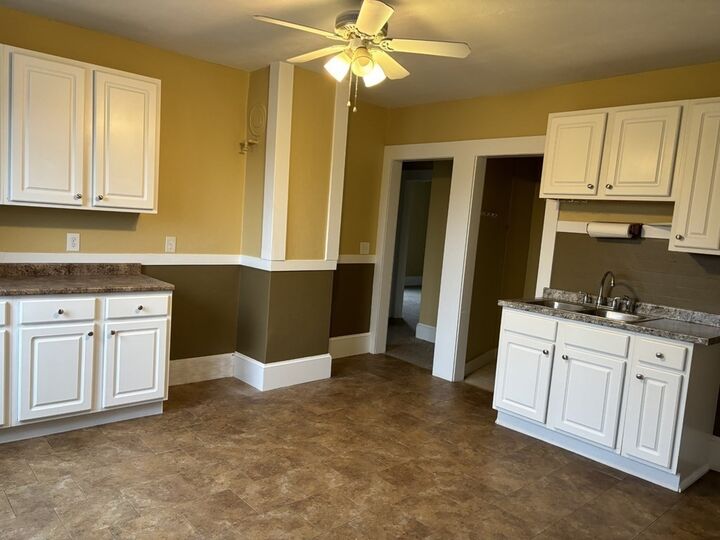 Property Photo:  603 Grattan St. 3R  MA 01020 