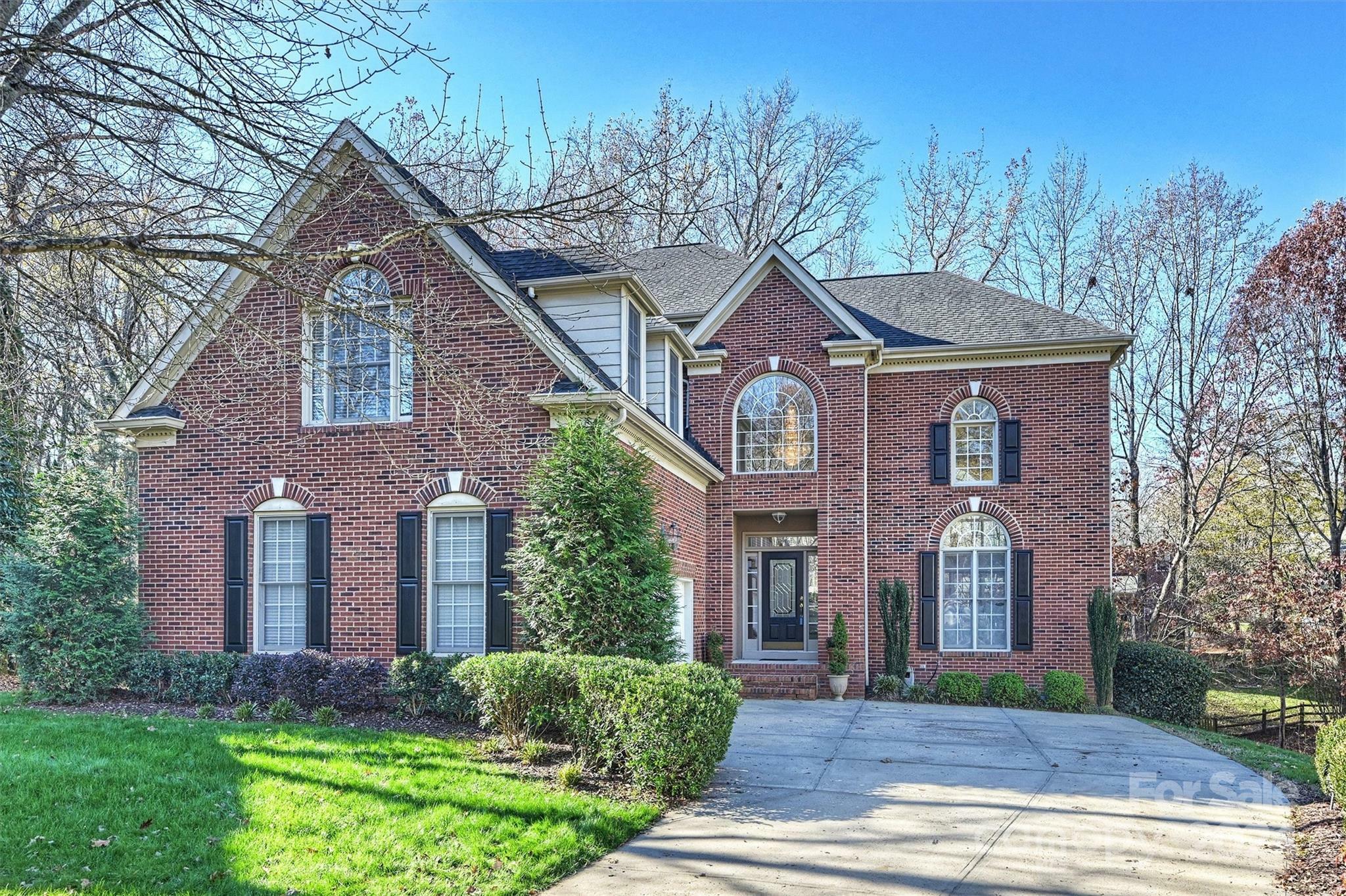Property Photo: 3200 Twelve Oaks Place NC 28270