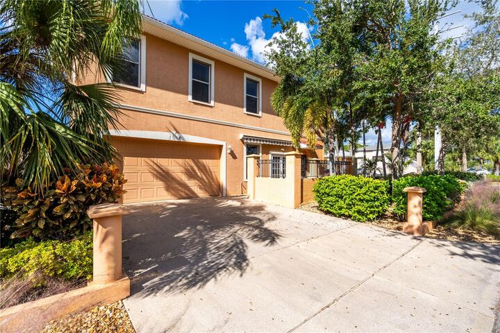 Property Photo:  501 Barcelona Avenue  FL 34285 