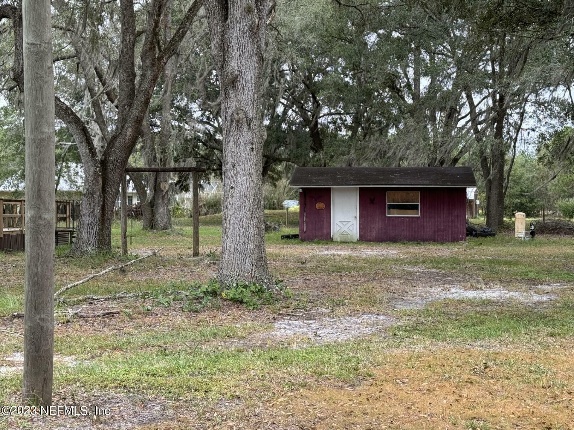 Property Photo:  205 Gas Pipeline Rd  FL 32177 