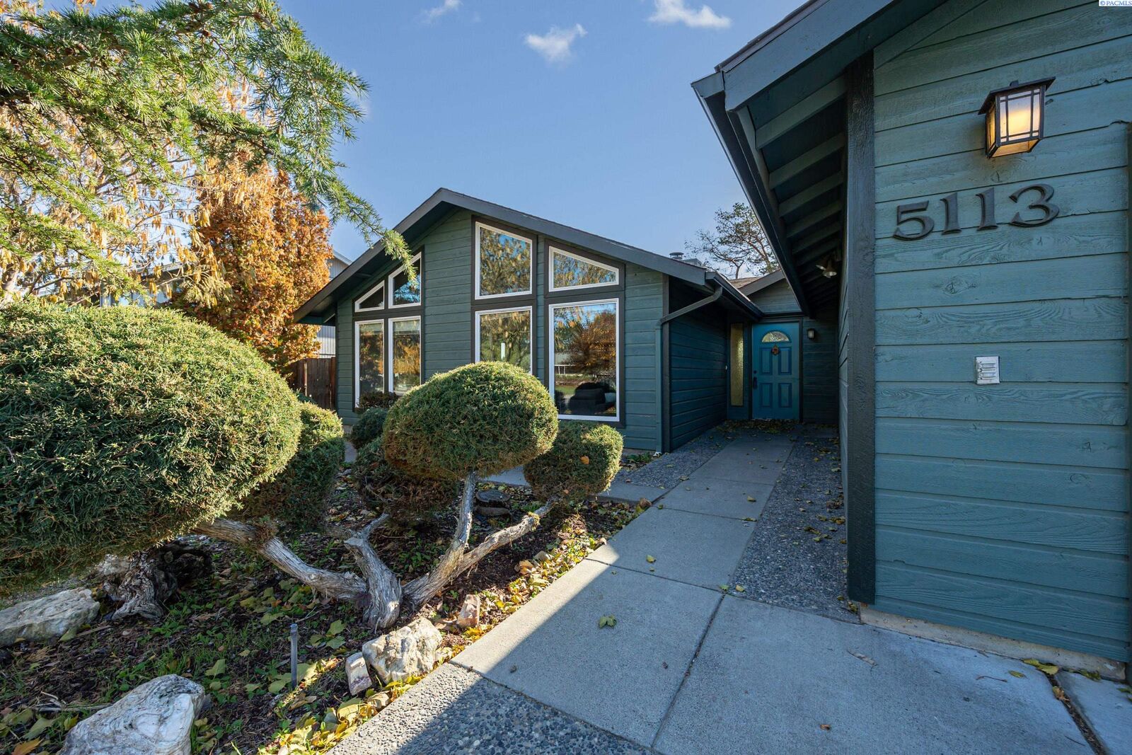 Property Photo:  5113 Chukar Dr  WA 99353 