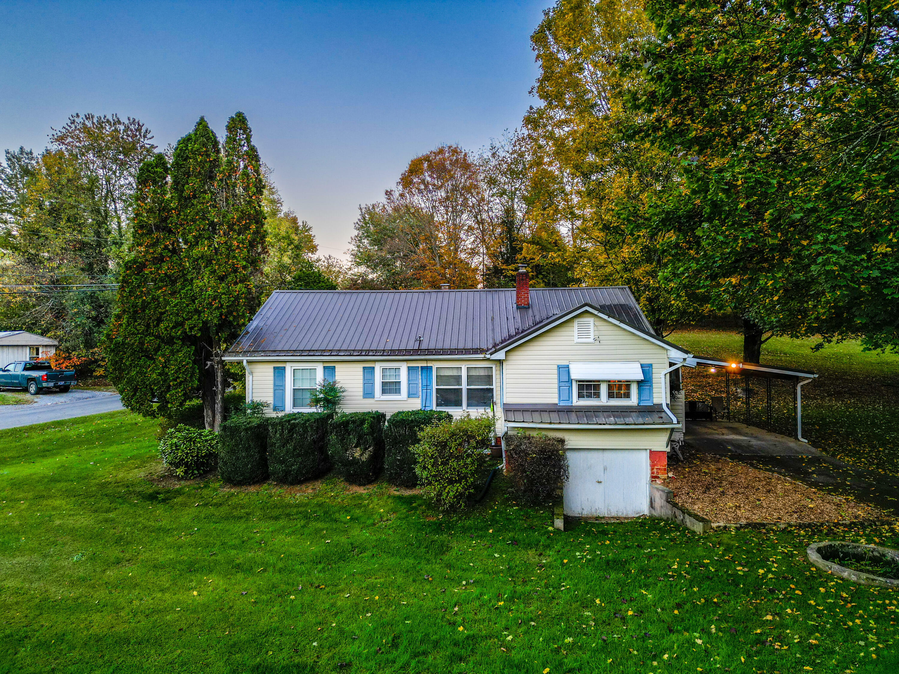 Property Photo:  1960 Dave Buck Road  TN 37601 