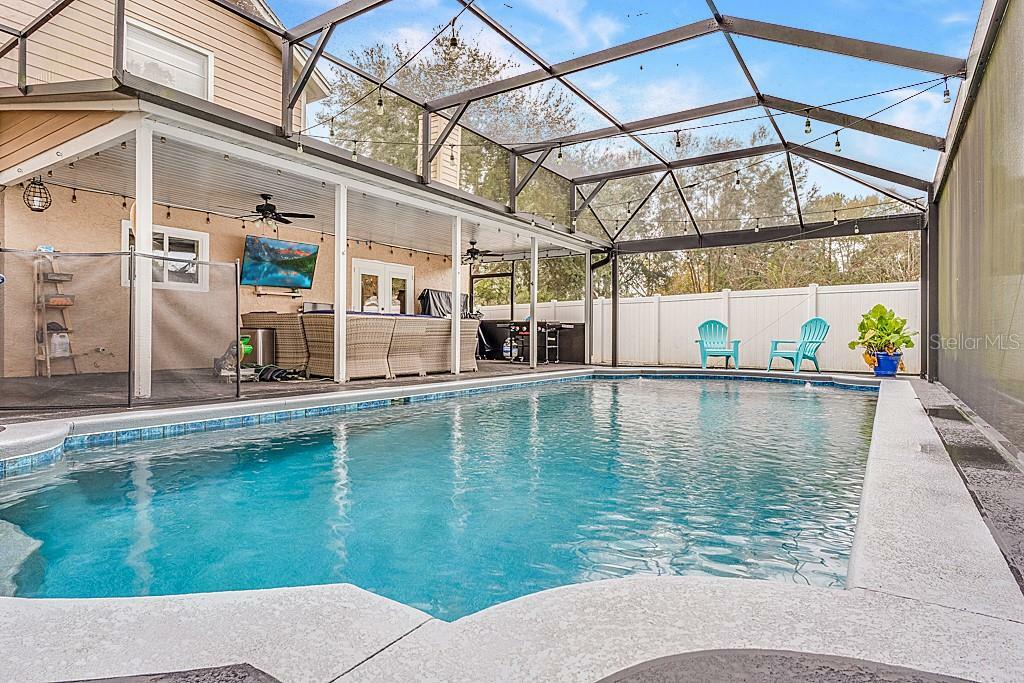 Property Photo:  1005 Silcox Branch Circle  FL 32765 