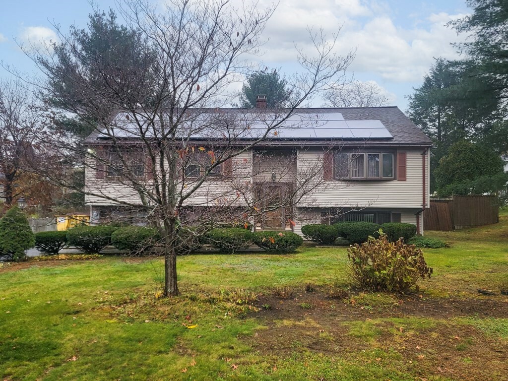 Property Photo:  14 Coachman Ln  MA 01844 