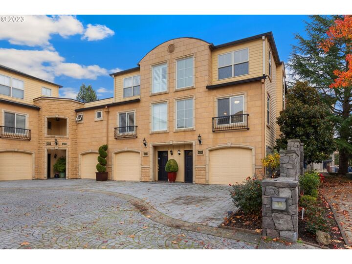 8255 SW Seneca St  Tualatin OR 97062 photo