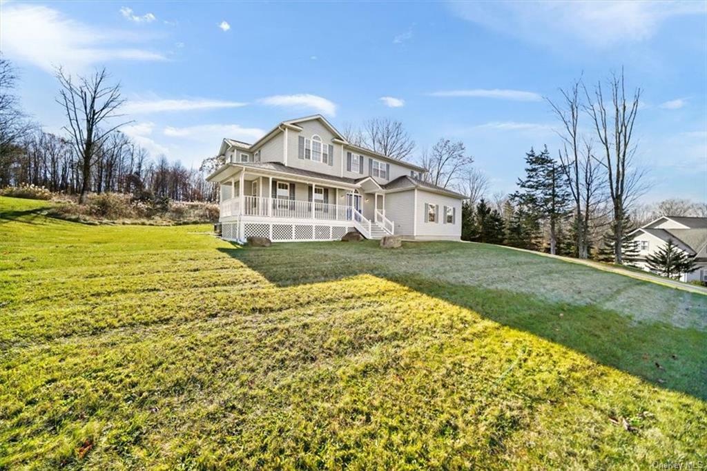 Property Photo:  8 Country Woods Drive  NY 10918 