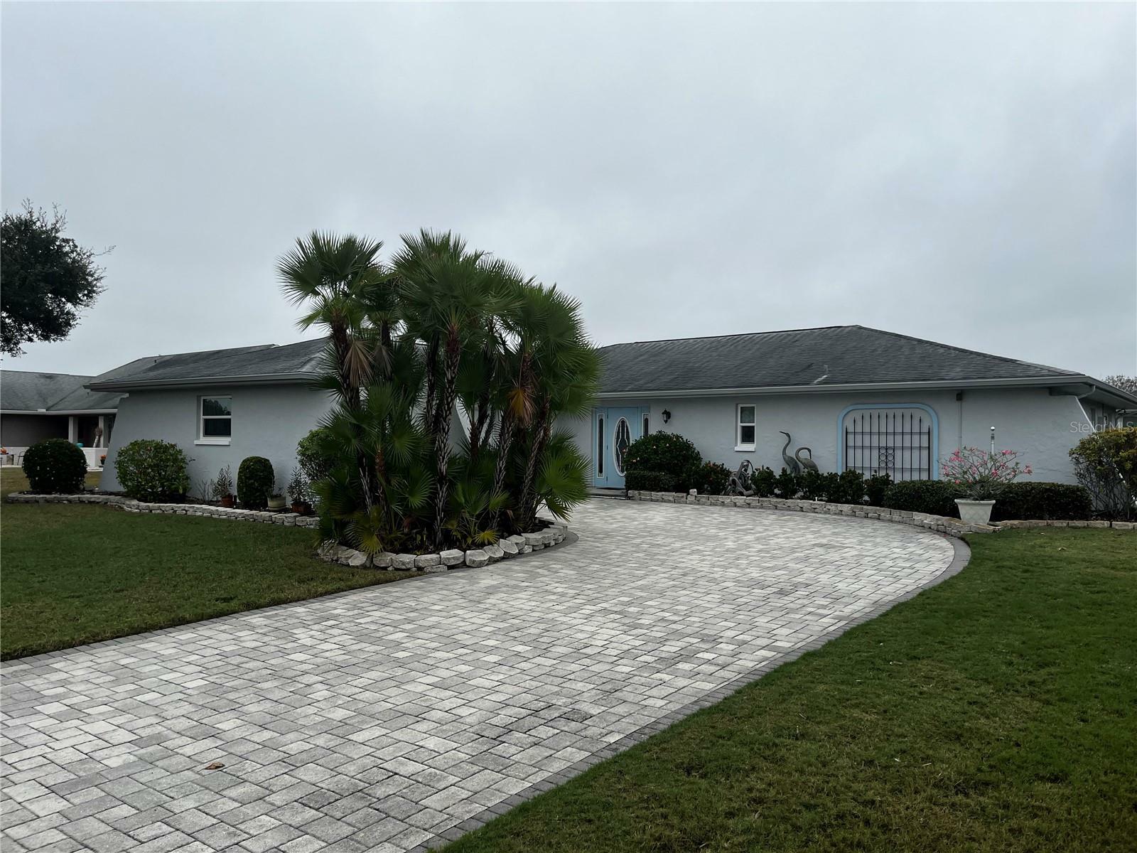 Property Photo:  2003 El Rancho Drive  FL 33573 