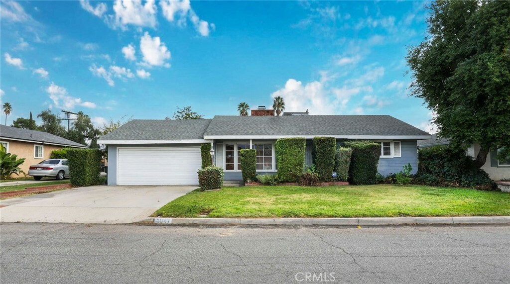 Property Photo:  3047 N Lugo Avenue  CA 92404 