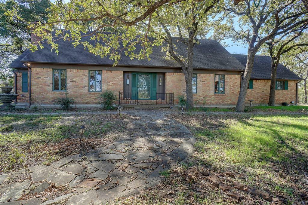 Property Photo:  3332 Helm Lane  TX 76210 