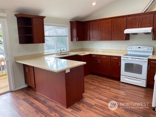 Property Photo:  420 N Granite Avenue  WA 98252 