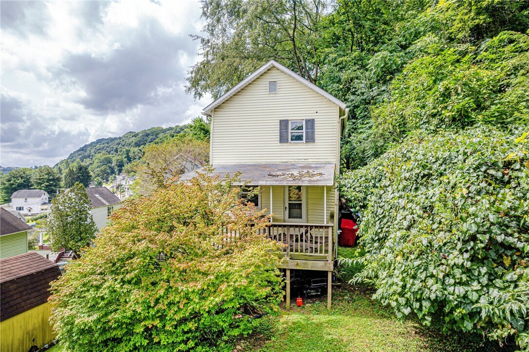 Property Photo:  318 Harrison Street  PA 15629 