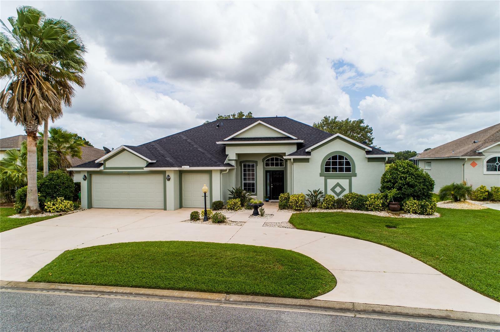 Property Photo:  2124 Springwater Lane  FL 32128 