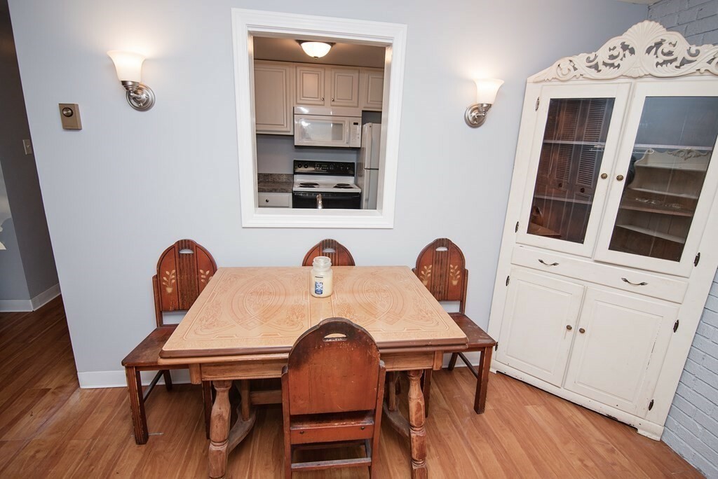 Property Photo:  26 Greentree Ln 39  MA 02190 