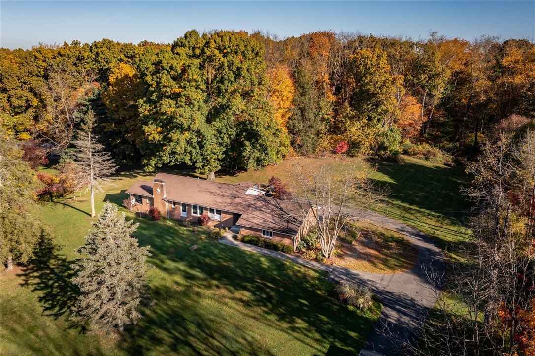 Property Photo: 2516 Pulaski Rd PA 16105