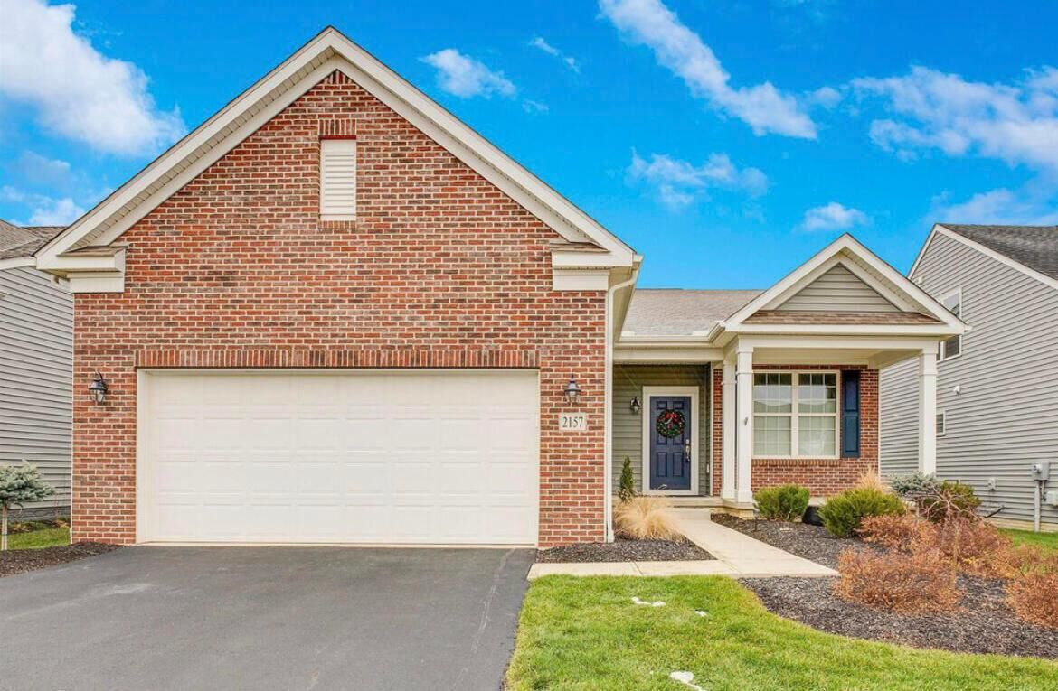 Property Photo: 2157 Common Bent Drive OH 43074