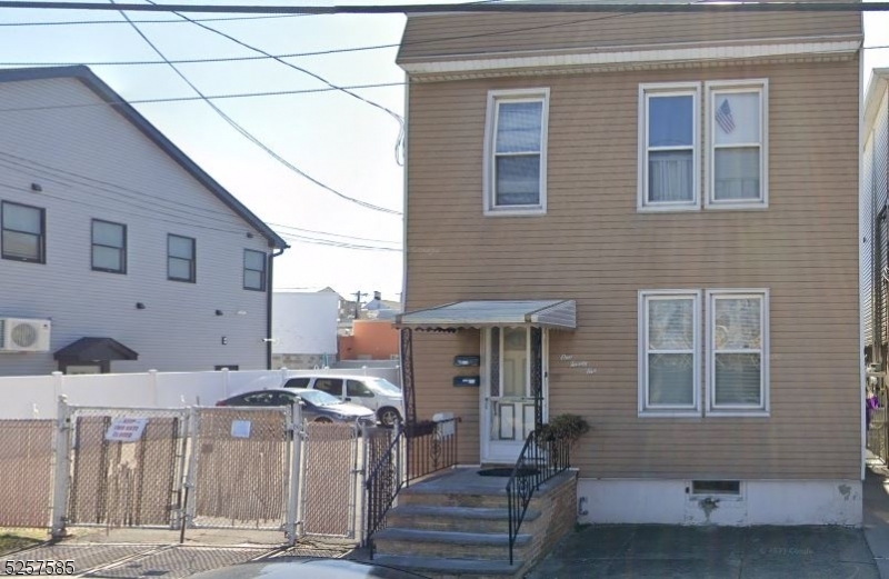 Property Photo:  125 Malvern St  NJ 07105 