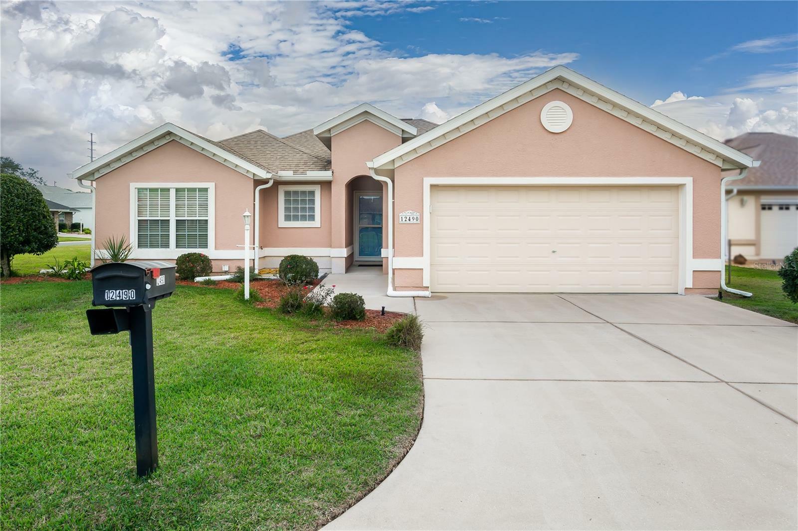 Property Photo:  12490 SE 179th Street  FL 34491 