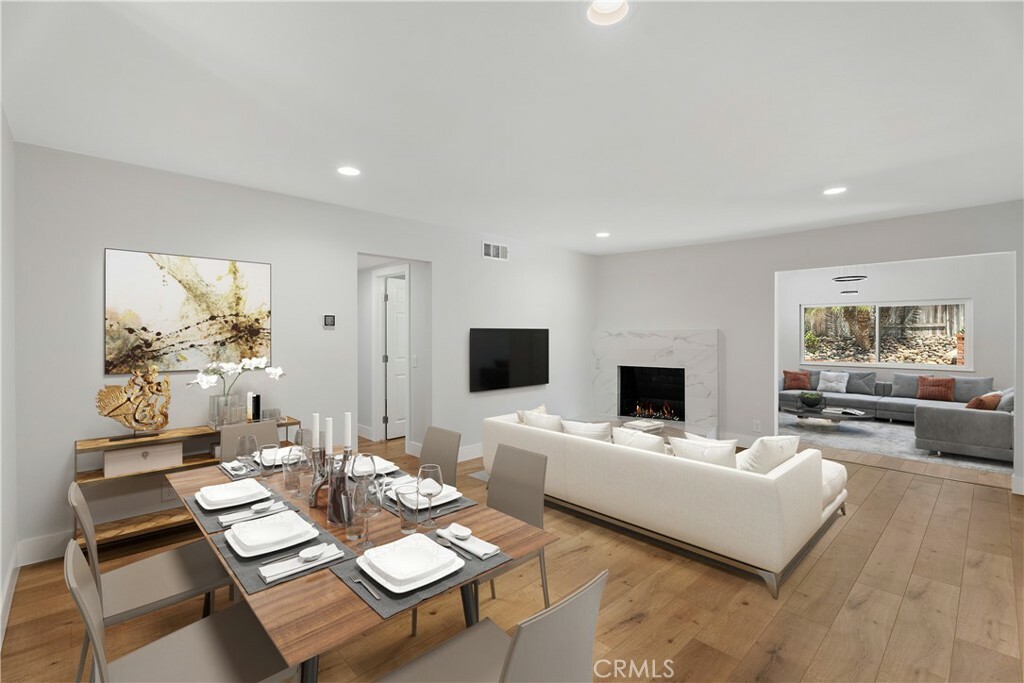 Property Photo:  1005 E Grove Avenue  CA 92865 