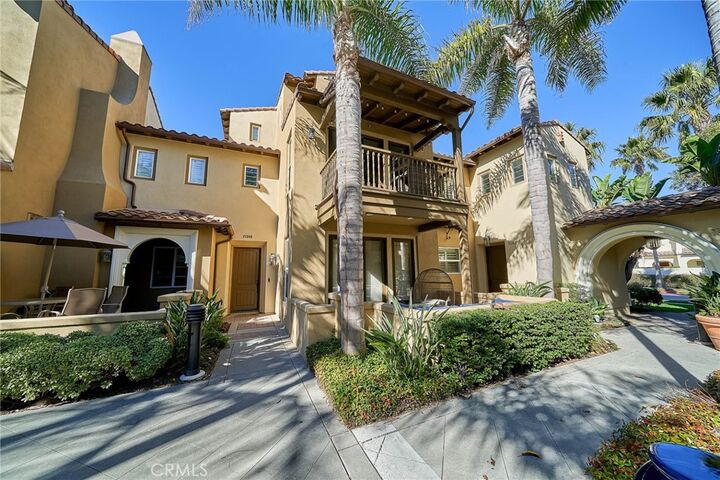 Property Photo: 21386 Armilla Circle CA 92648
