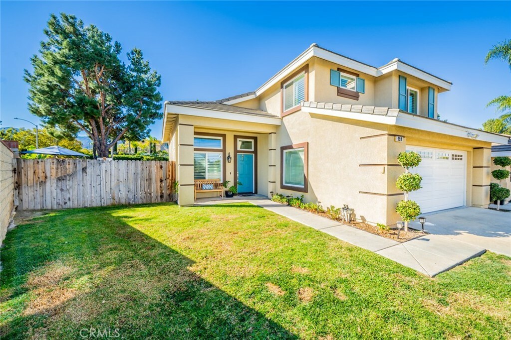 Property Photo:  998 Wyngate Court  CA 92881 