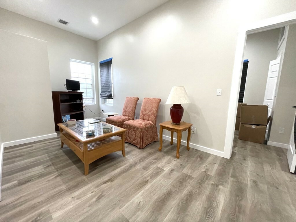 Property Photo:  75 Williams 3R  MA 02150 