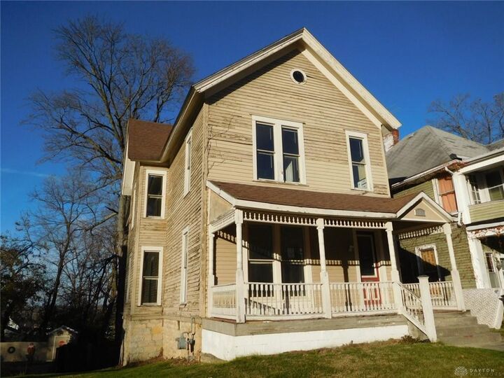 912 E High Street  Springfield OH 45505 photo
