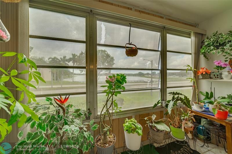 Property Photo:  1000 SW 128th Ter 214 V  FL 33027 